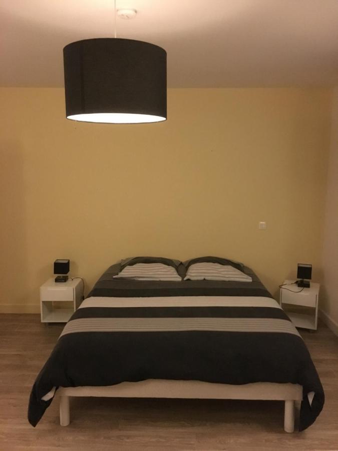Chambres D'Hote Les Bredins Saint-Menoux Bagian luar foto